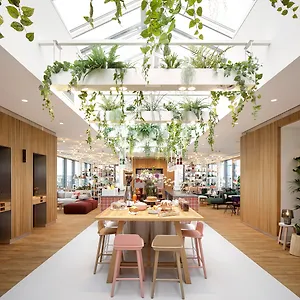 Zoku 4* וינה